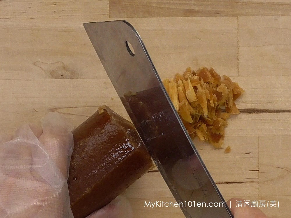 Dodol toffee gula aren dalam berbagai rasa yang dikemas satu per satu