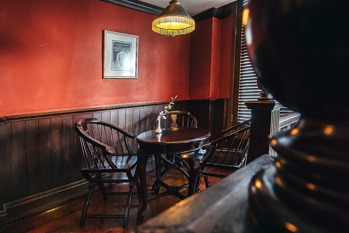 槟城 E&O Hotel 的 Farquhar's Bar