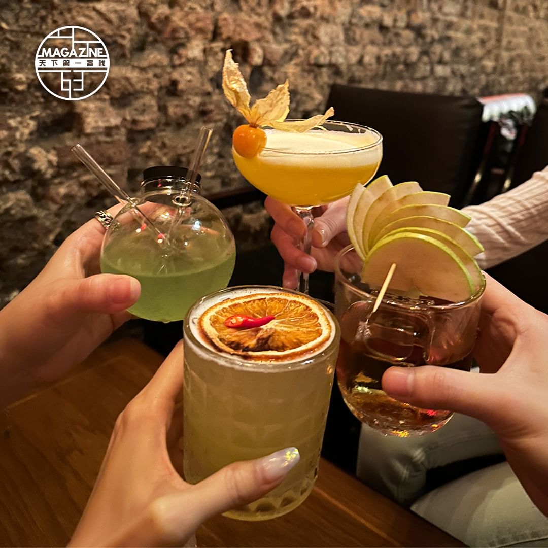 Gravity Rooftop Bar的内部环境