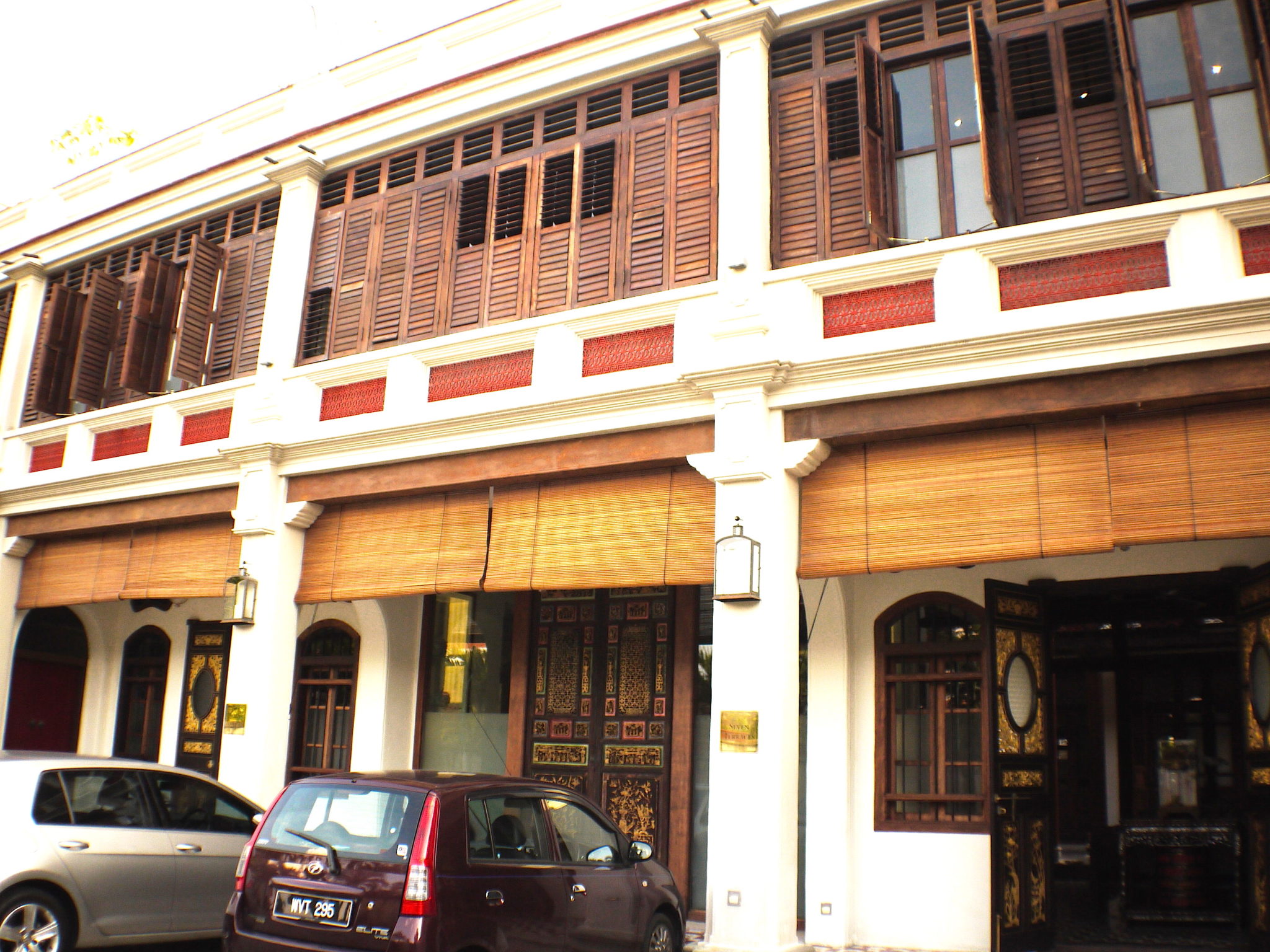 Detail Kebaya Dining Room