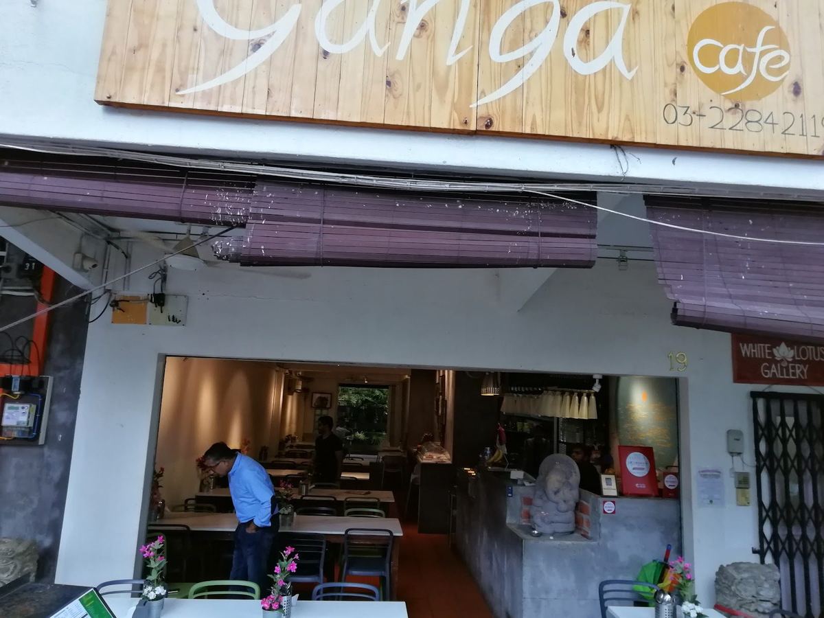 吉隆坡孟沙 Lorong Kurau 上的 The Ganga Cafe 素食餐厅店面