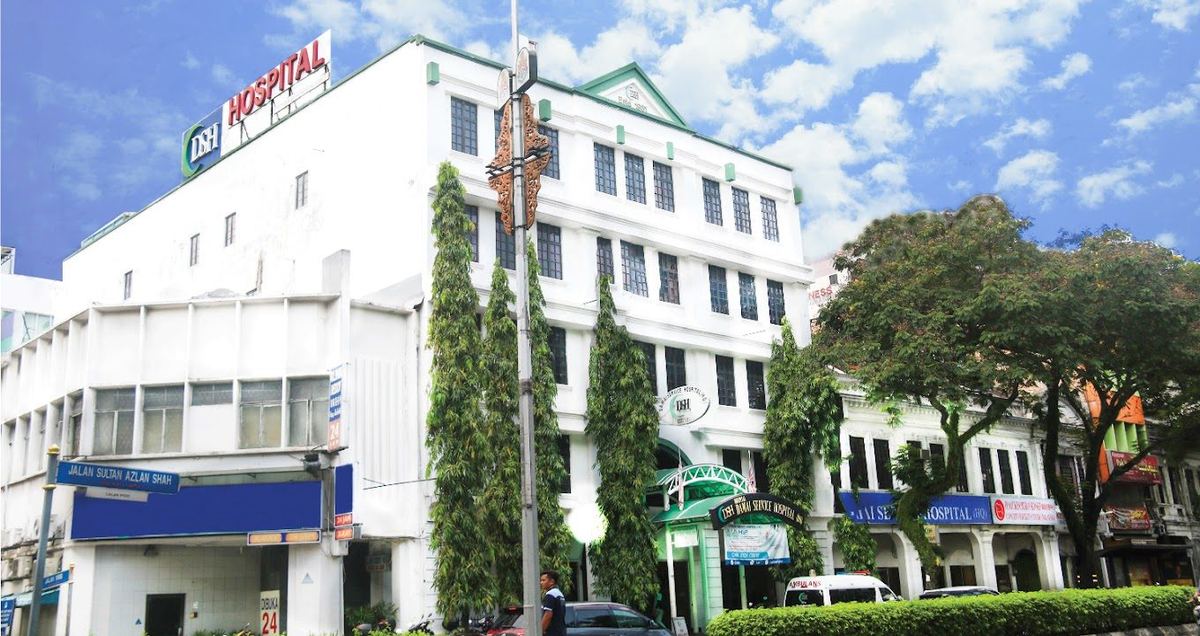 Damai Service Hospital (DSH) building with its signage on Jalan Sultan Azlan Shah (Jalan Ipoh), Kuala Lumpur