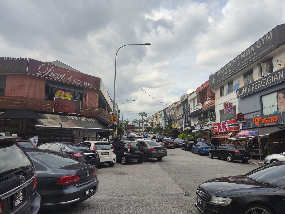 吉隆坡孟沙 Bangsar Baru 的店屋，Pressto Bangsar 所在的社区