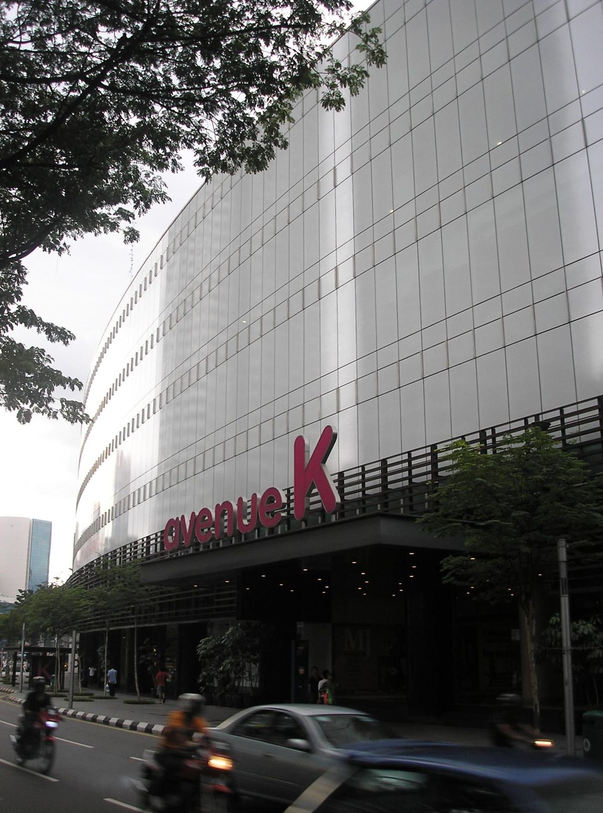 Avenue K shopping centre entrance on Jalan Ampang, Kuala Lumpur, home to Antara Duit Money Changer