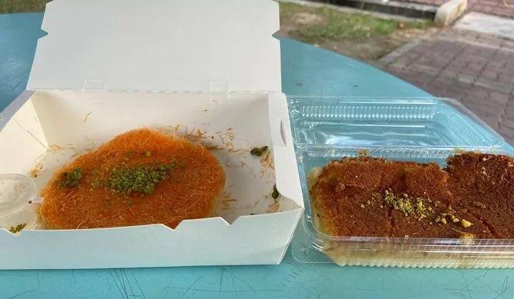 吉隆坡武吉免登 Kunafa Crisp 的新鲜库纳法甜品，内有拉丝奶酪馅