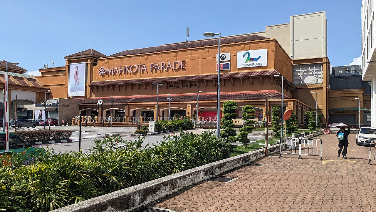 Main entrance of Mahkota Parade, one of the main shopping malls in Melaka, seen from the street