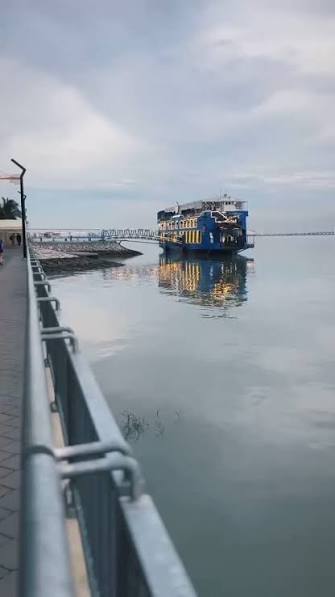 Tempat Tinjauan Jambatan Pulau Pinang di Queensbay foto 4