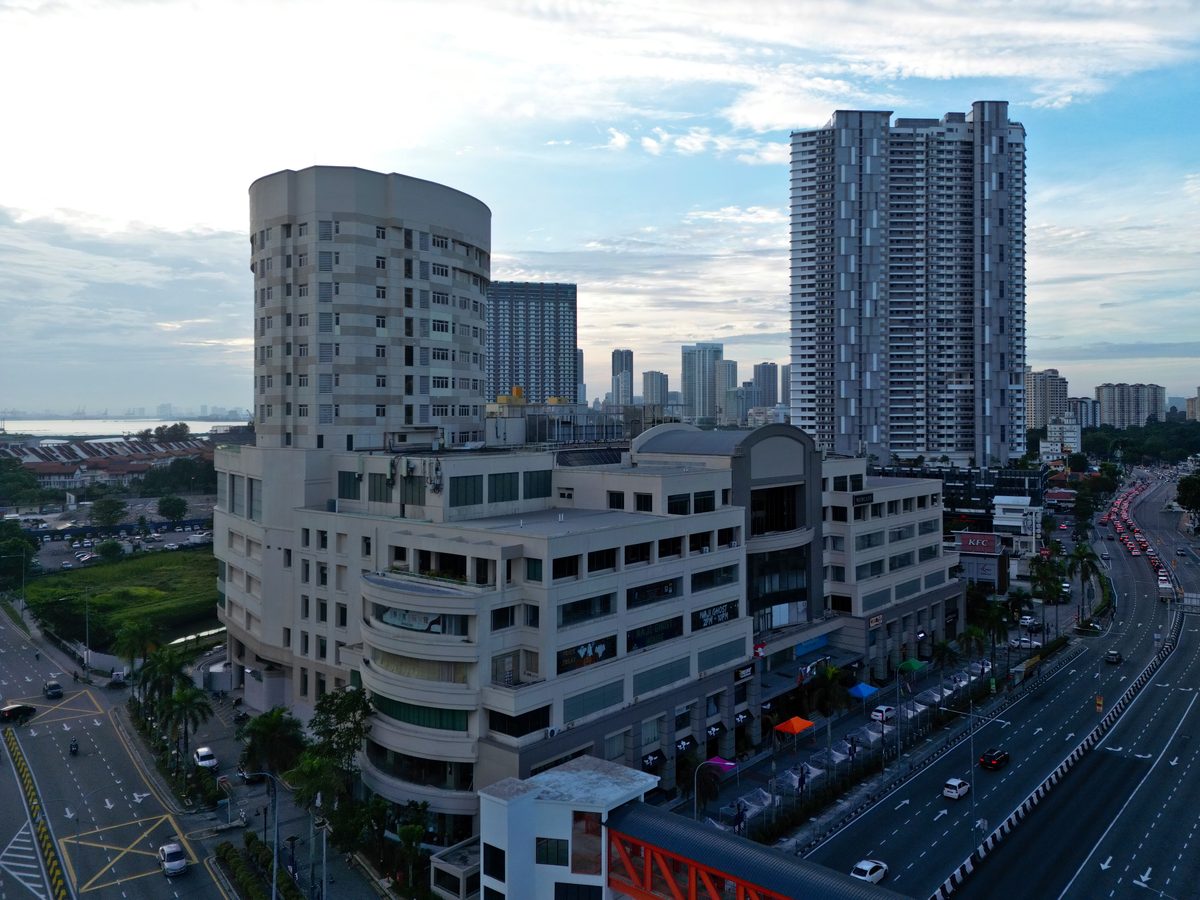 Island 88（前身为 Island Plaza）