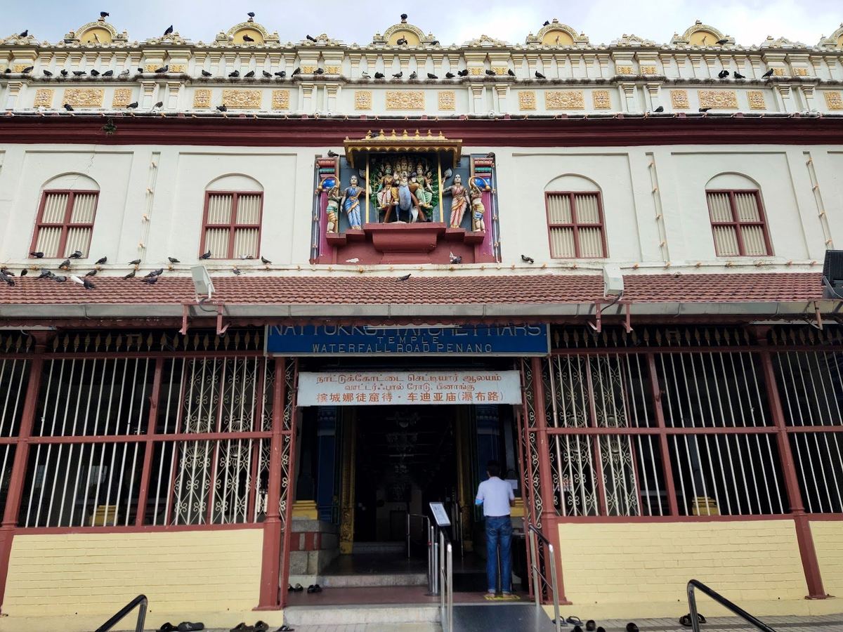 Front facade and entrance of Nattukkottai Chettiar Temple on Jalan Kebun Bunga (Waterfall Road), Penang