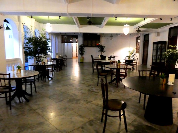 Roots Dessert Bar 的饮品