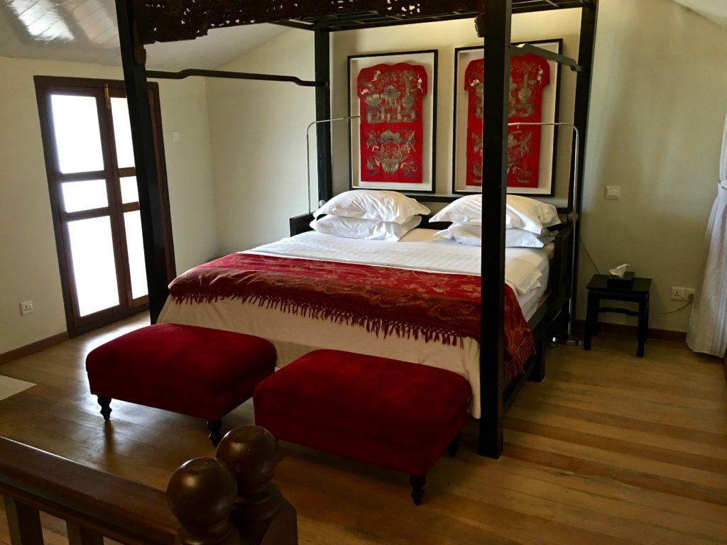 Kolam renang di Seven Terraces