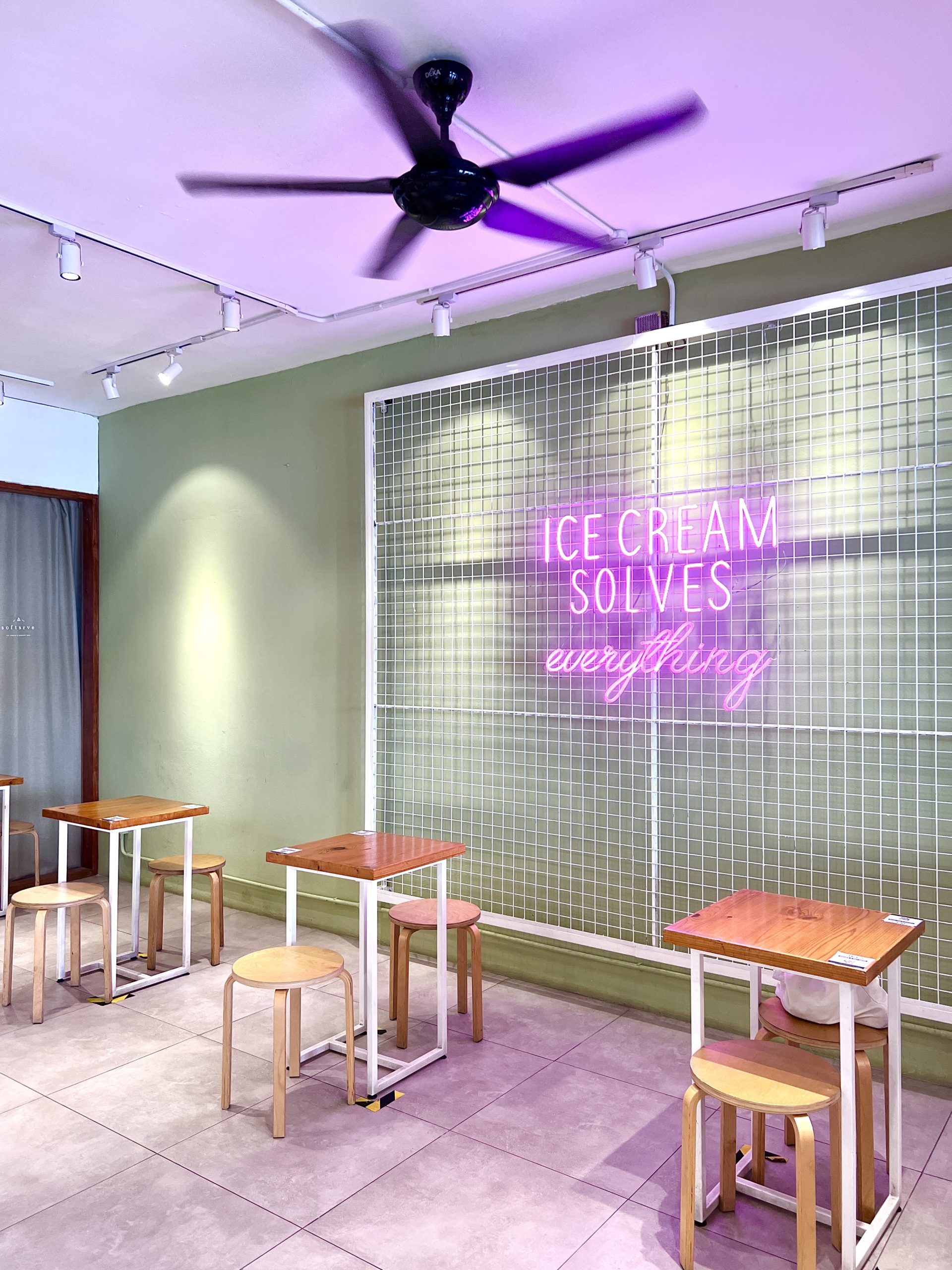 Minuman di Softsrve