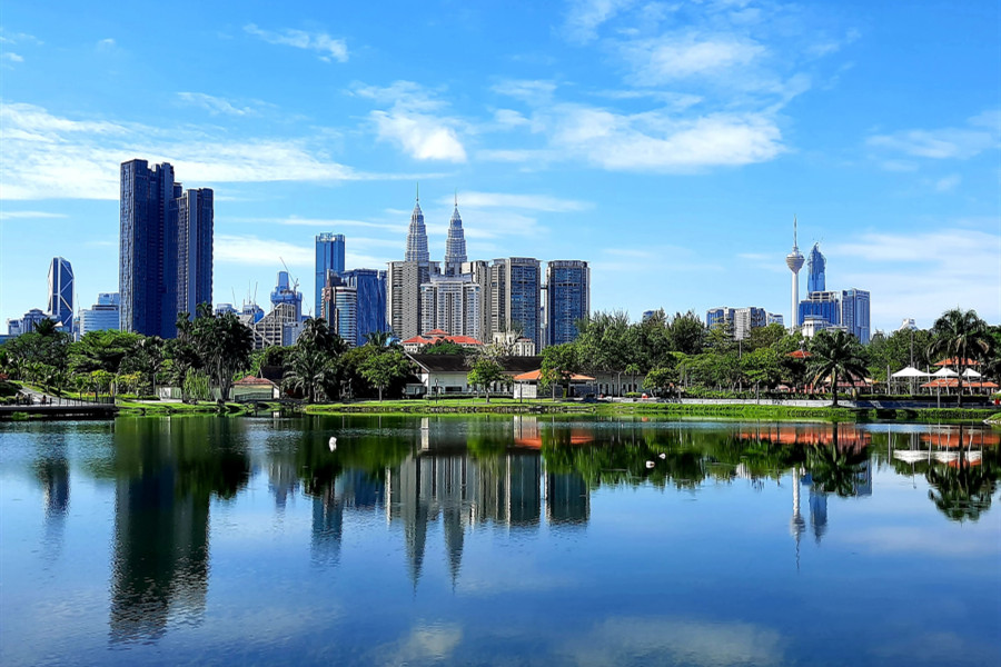 Danau Titiwangsa dan cakrawala kota