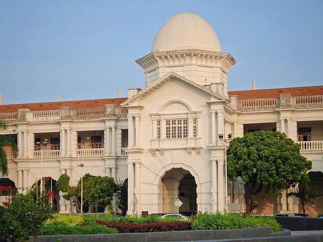 Domed central entrance and arched colonnade of Ipoh Railway Station