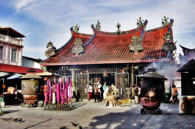 Kuan Yin Teng