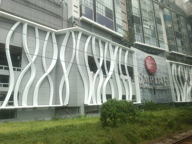 Empire Shopping Gallery