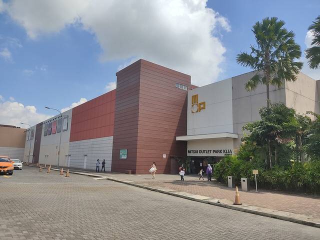 Exterior of Mitsui Outlet Park KLIA Sepang