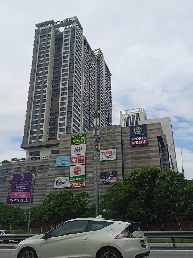 Tropicana Gardens Mall from the highway